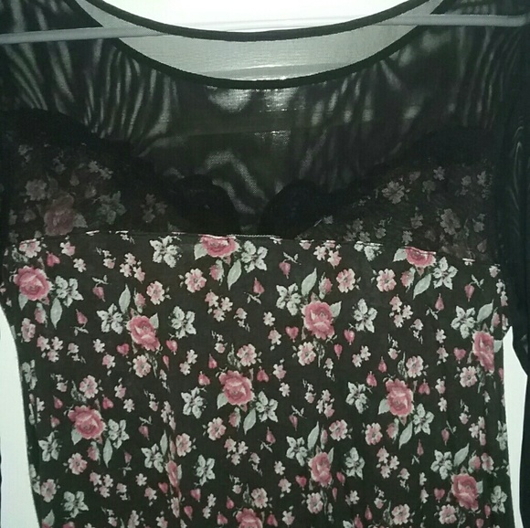 High-Low Mesh Top - Picture 4 of 4